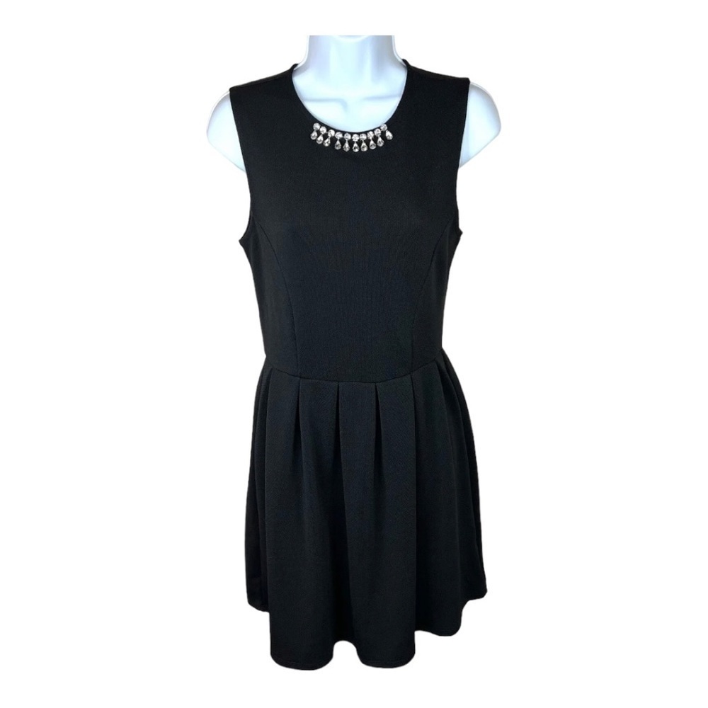 S One Clothing Black Sleeveless Cocktail Dress With Gemstone Neckline Small 4 6